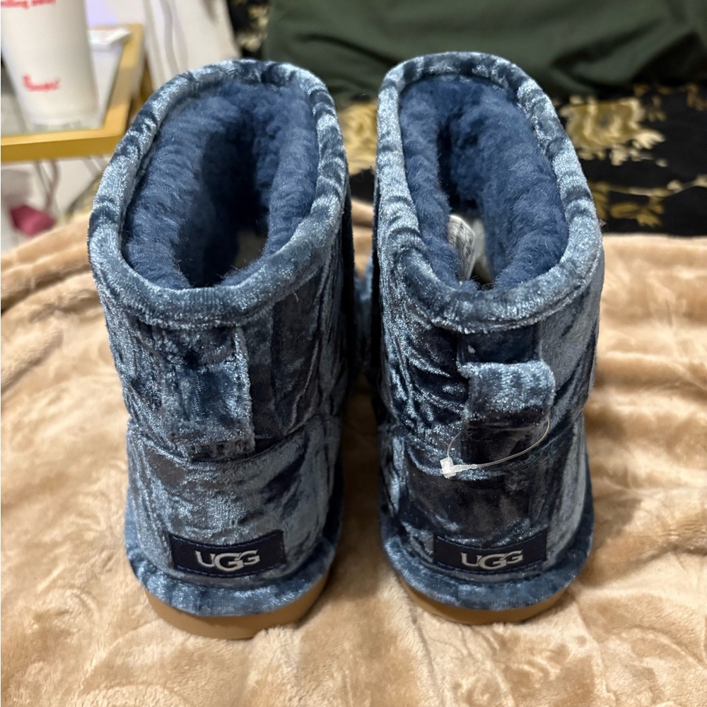 UGG boots - Picture 2 of 6